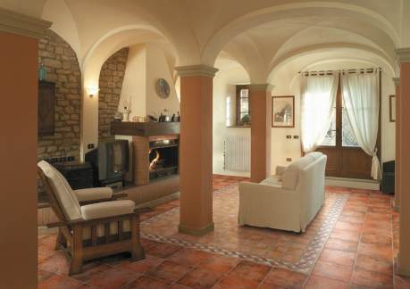 Saloon Imola Ceramica